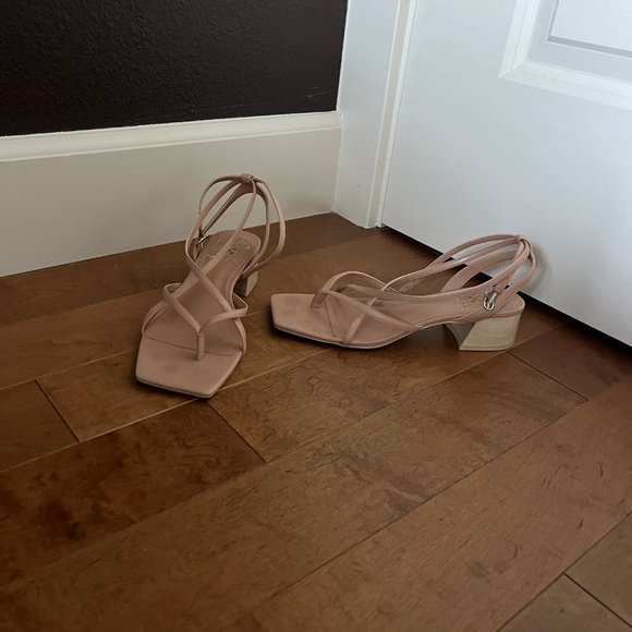 Vince Camuto Beige Slingback Block Heeled Sandal - Picture 3 of 7